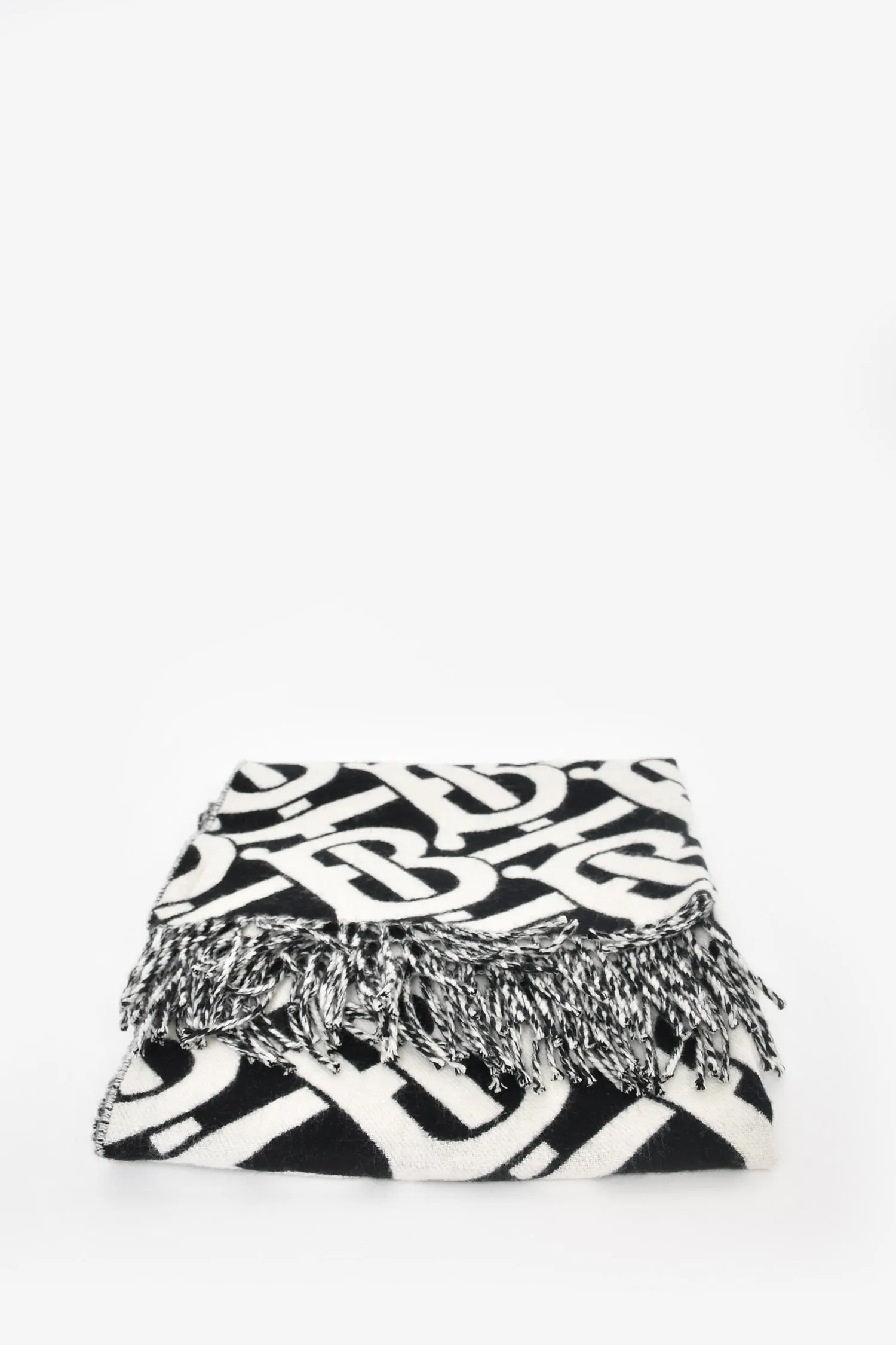 Burberry Black/White Cashmere Logo Rectangle Scarf w/ Tags