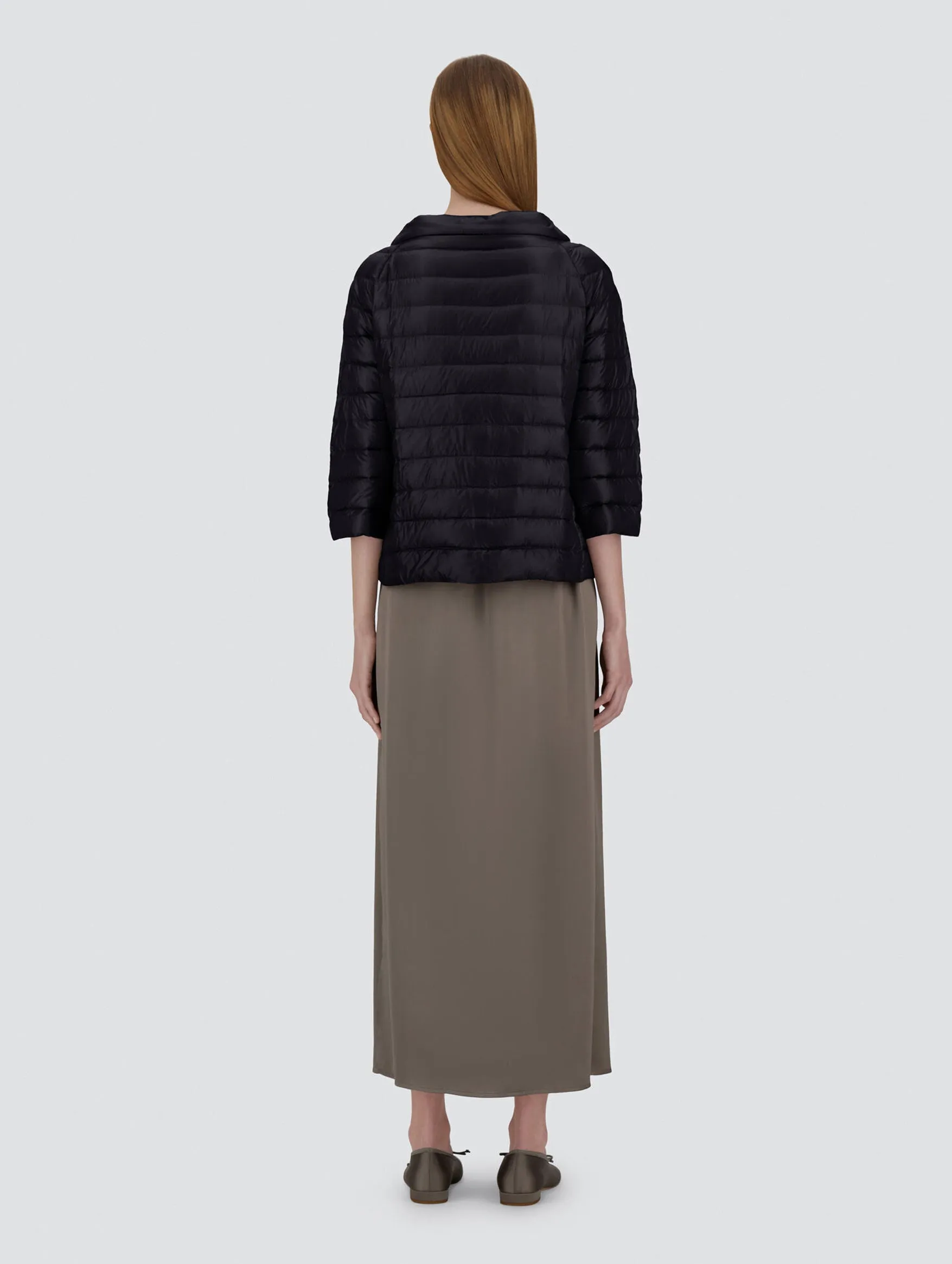 Ultralight Nylon Reversible Cape in Black/Grey